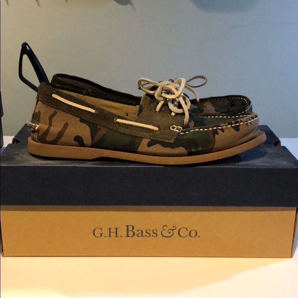 G.H. Bass camp boat deck shoe